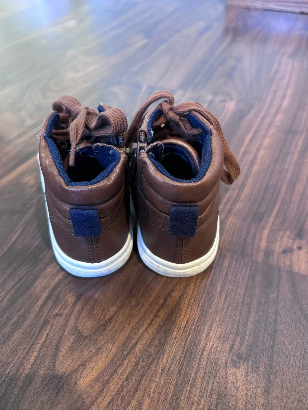 Cat & Jack classic brown